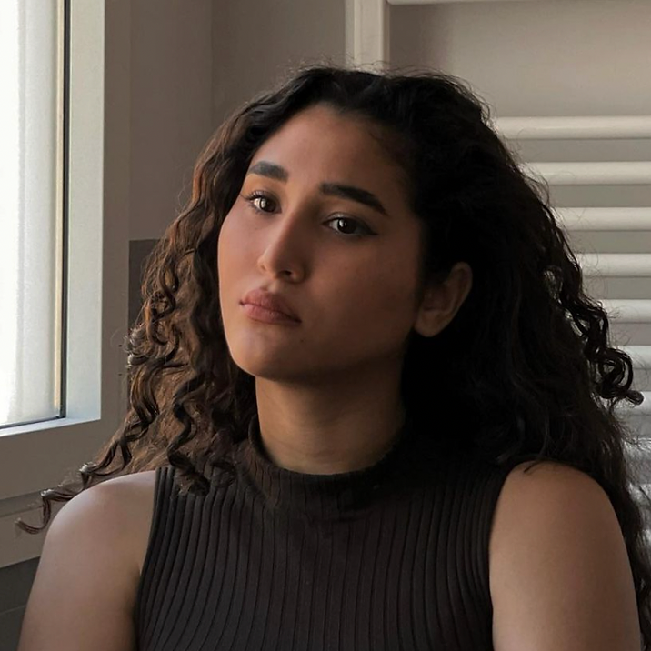 Alicia Vittoria — Professionelle Sprecherin & Schauspielerin